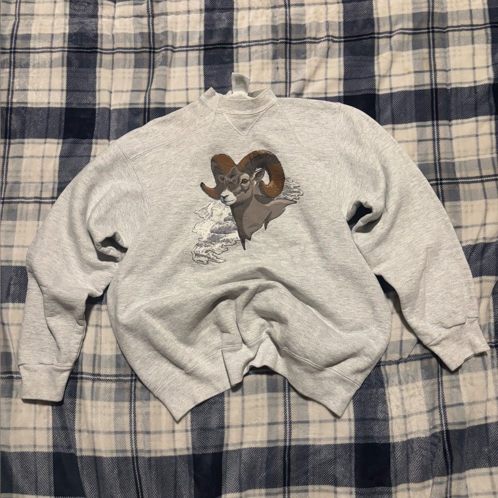 ★ Wildlife Graphic Ram Crewneck